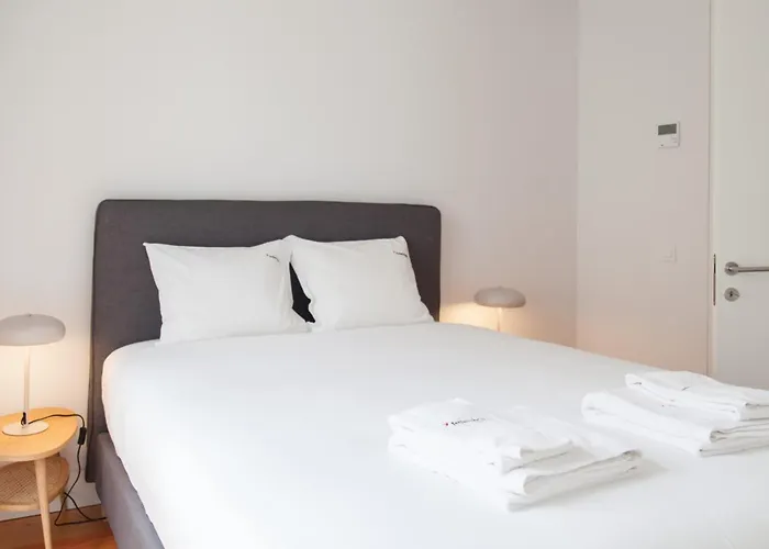 Flh Chiado Charming شقة