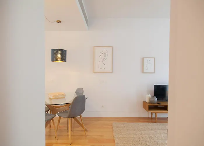 Flh Chiado Charming شقة